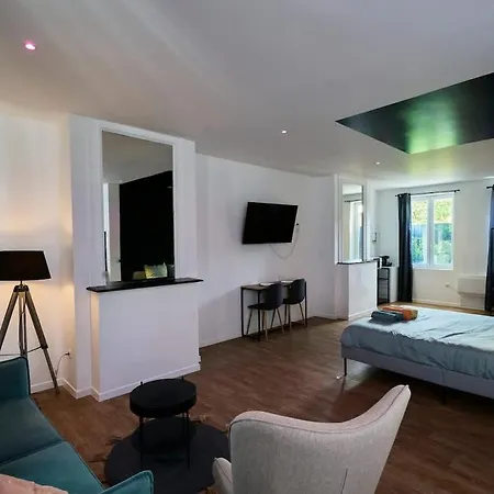 Grand Avec Balneo Proche Gare *