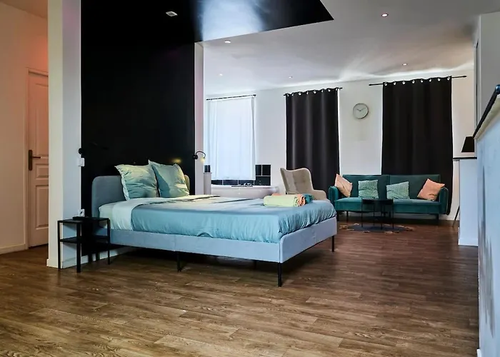 Herberg Grand Avec Balneo Proche Gare *